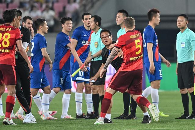 国米关注利物浦中场琼斯，红军标价4000万欧